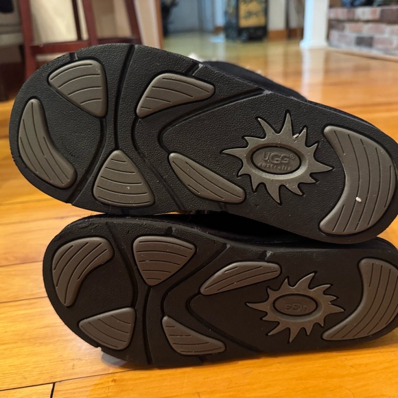 UGG Whitley lace up boots black  39 or 8.5 - Picture 7 of 15